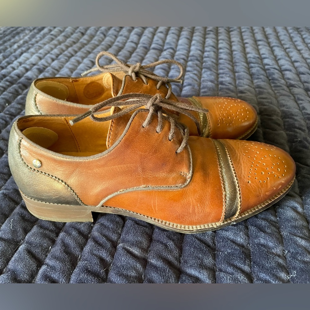 Pikolinos Oxfords w/copper detail